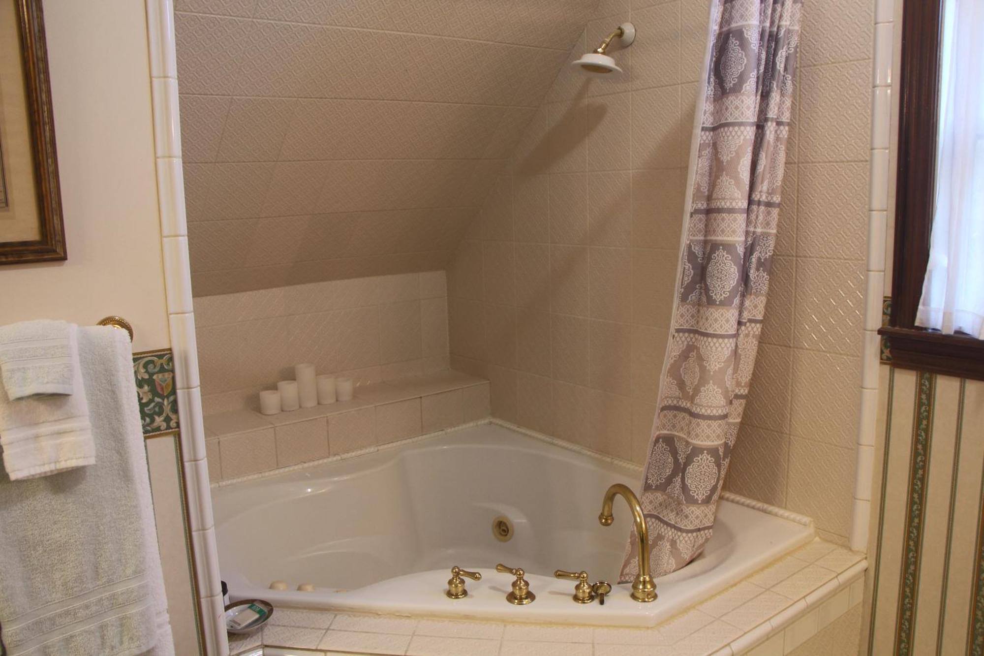 Apple Crest Inn Gentry Екстер'єр фото